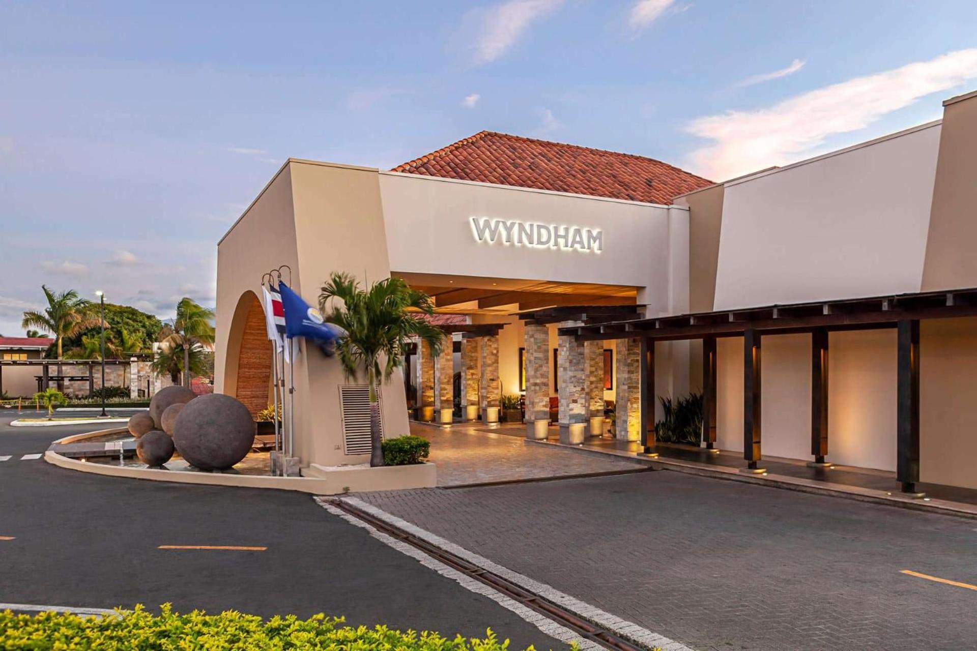 Wyndham San Jose Herradura Eksteriør bilde Windham Center